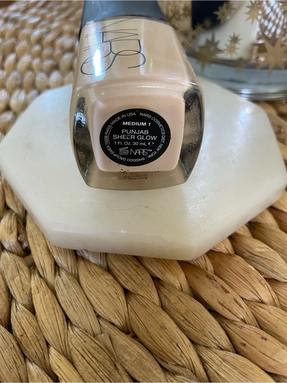 Nars Sheer Glow Foundation - Picture 3 of 3